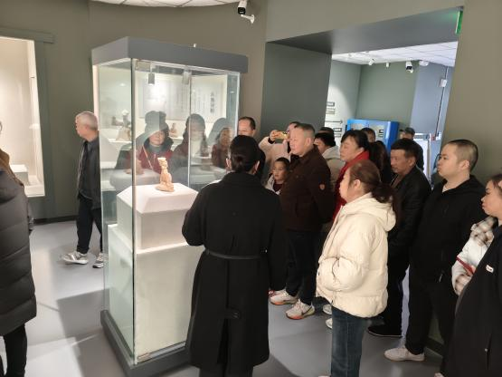 骏马迎春·儒韵启福|子曰·第二届德阳文庙新春大庙会圆满落幕(图3) 骏马迎春·儒韵启福|子曰·第二届德阳文庙新春大庙会圆满落幕(图3)