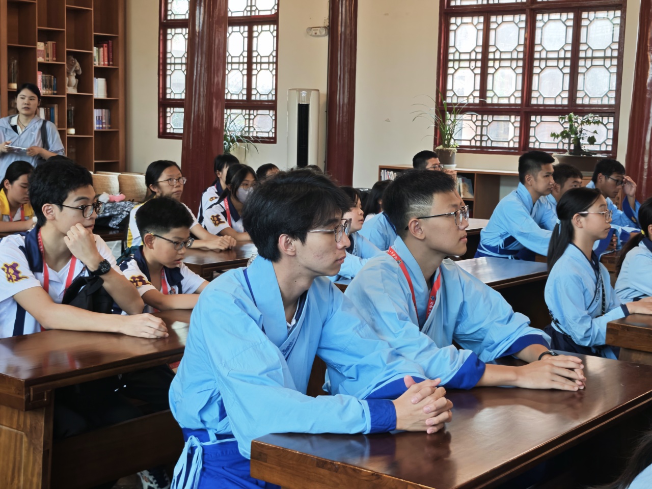 礼敬先师 情系中华｜旺角区少年警讯香港青年研习团走进德阳文庙(图16)